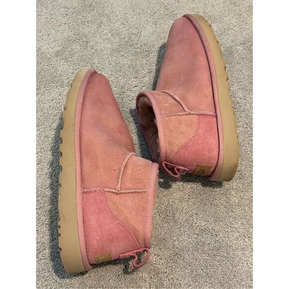 UGG CLASSIC ULTRA MINI PINK BLOSSOM SHEARLING LINED BOOT US 8, $200 - Picture 2 of 8